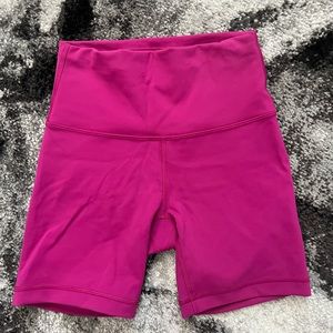 LuLuLemon WUNDER Train High Rise Short